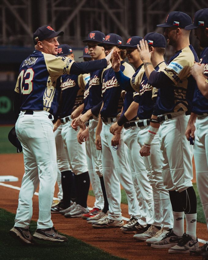 Baseballisti s Koreou i přes boj pouze třikrát odpálili. Menšík dostal ránu do ramene Baseballisti s Koreou i přes boj pouze třikrát odpálili. Menšík dostal ránu do ramene