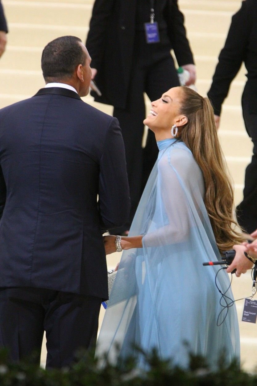 Bývalý baseballista se objevil na prestižním galavečeru Met Gala po boku zpěvačky Jennifer Lopezové.