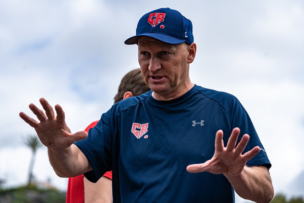 Trenér českých basketbalistů Pavel Chadim