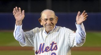 Baseball ztratil legendu. Berra (†90) se chtěl soudit kvůli Méďovi Béďovi