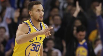 Golden State se vrátil lídr Curry a přispěl k další výhře