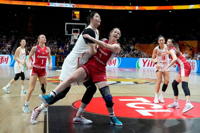 Basketbalistky nejspíš skončí už po základní skupině. Strašně nás to mrzí, smutnila Hanušová Basketbalistky nejspíš skončí už po základní skupině. Strašně nás to mrzí, smutnila Hanušová