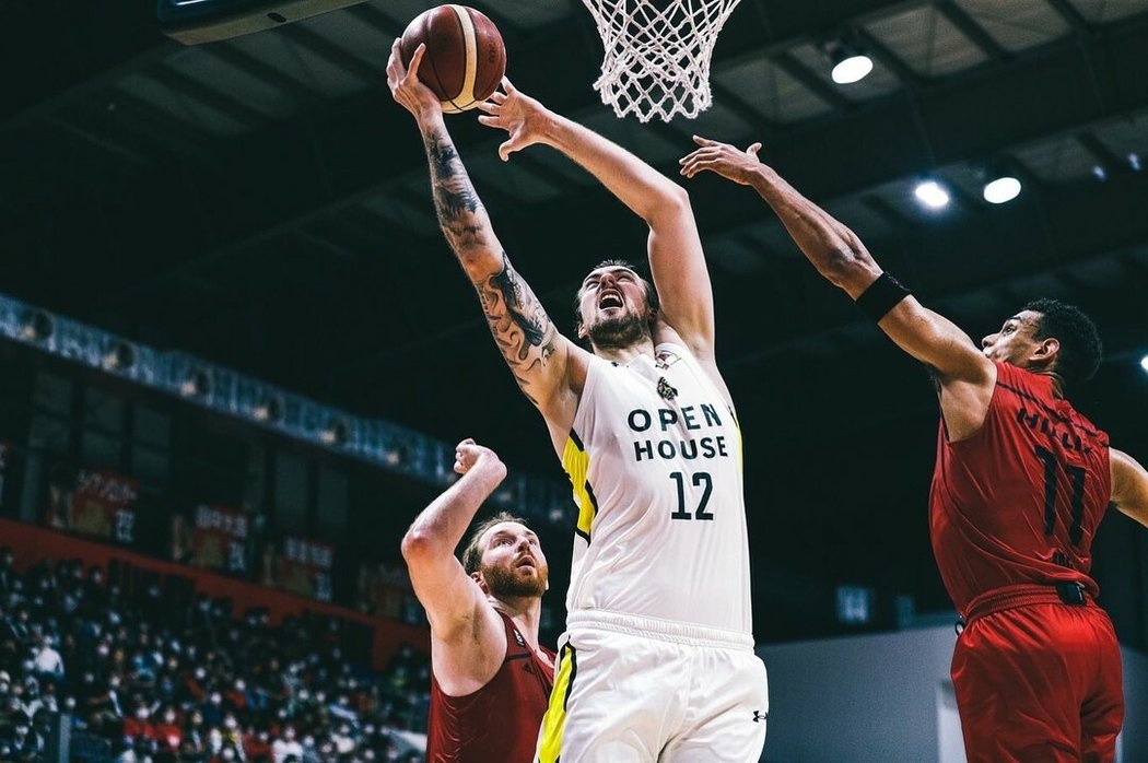Český basketbalista Ondřej Balvín má za sebou sezonu v Japonsku
