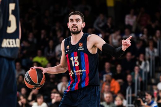 Tomáš Satoranský v dresu Barcelony Tomáš Satoranský v dresu Barcelony