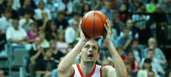Luboš Bartoň je oporou národního týmu.