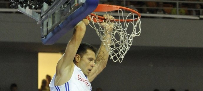 Čeští basketbalisté podlehli Litvě, v osmifinále narazí na Chorvaty