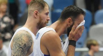 Komplikace pro basketbalisty. V boji o MS těsně prohráli s Maďarskem