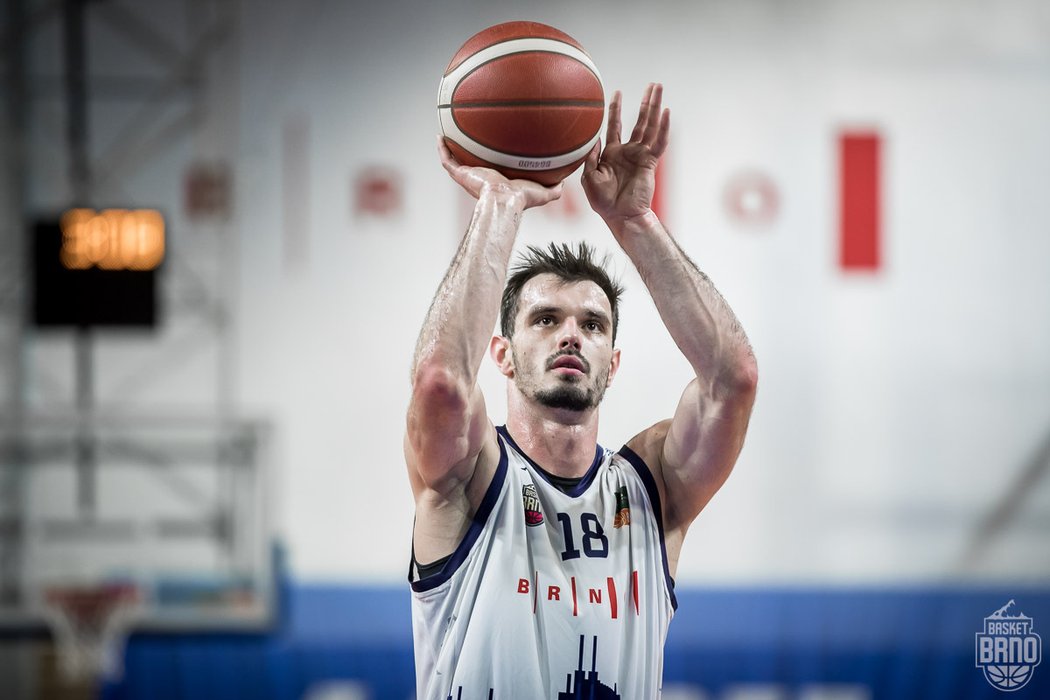 Brněnští basketbalisté aktuálně vévodí české lize. Dokážou sesadit Nymburk z mistrovského trůnu?