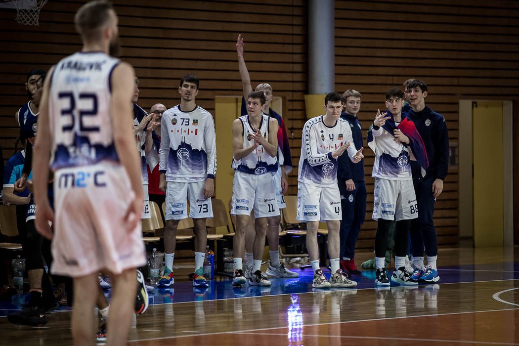 Brněnští basketbalisté aktuálně vévodí české lize. Dokážou sesadit Nymburk z mistrovského trůnu?