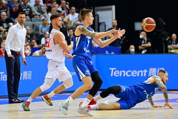 Vít Krejčí v duelu s Polskem Vít Krejčí v duelu s Polskem