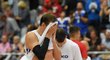 Zklamaný český basketbalista Jan Veselý během přípravy na evropský šampionát