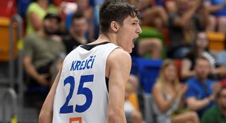 Benjamínek, který (se) baví. Krejčí zaujal v přípravě na basketbalové MS