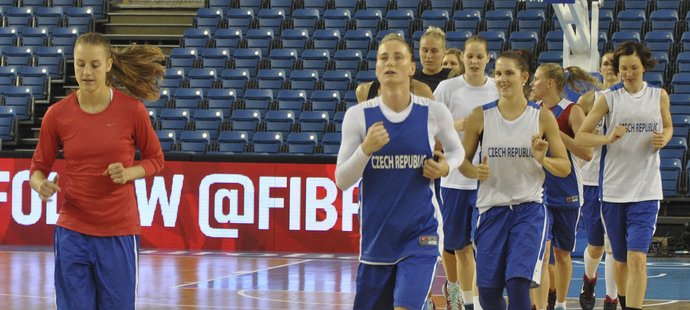 Trénink basketbalistek před zítřejším zápasem s Běloruskem