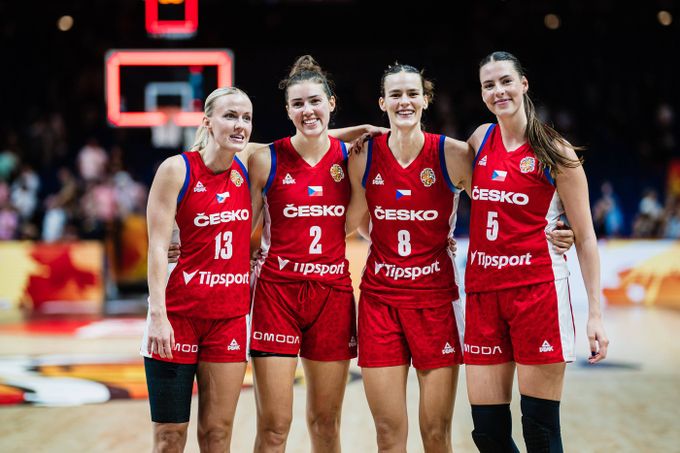 Další cíle pro české basketbalistky? Postup na Evropu i olympiádu. Trenérka: Tým se semknul Další cíle pro české basketbalistky? Postup na Evropu i olympiádu. Trenérka: Tým se semknul