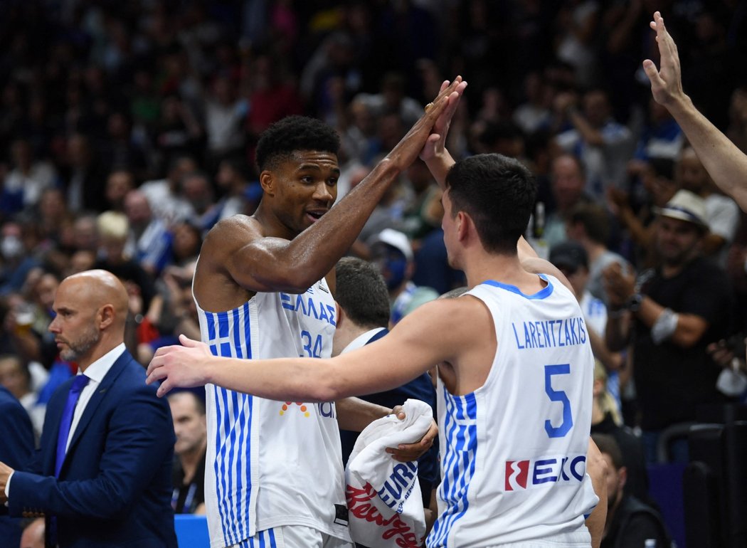 Basketbalisté Řecka po výhře nad Českem postupují do čvrtfinále EuroBasketu