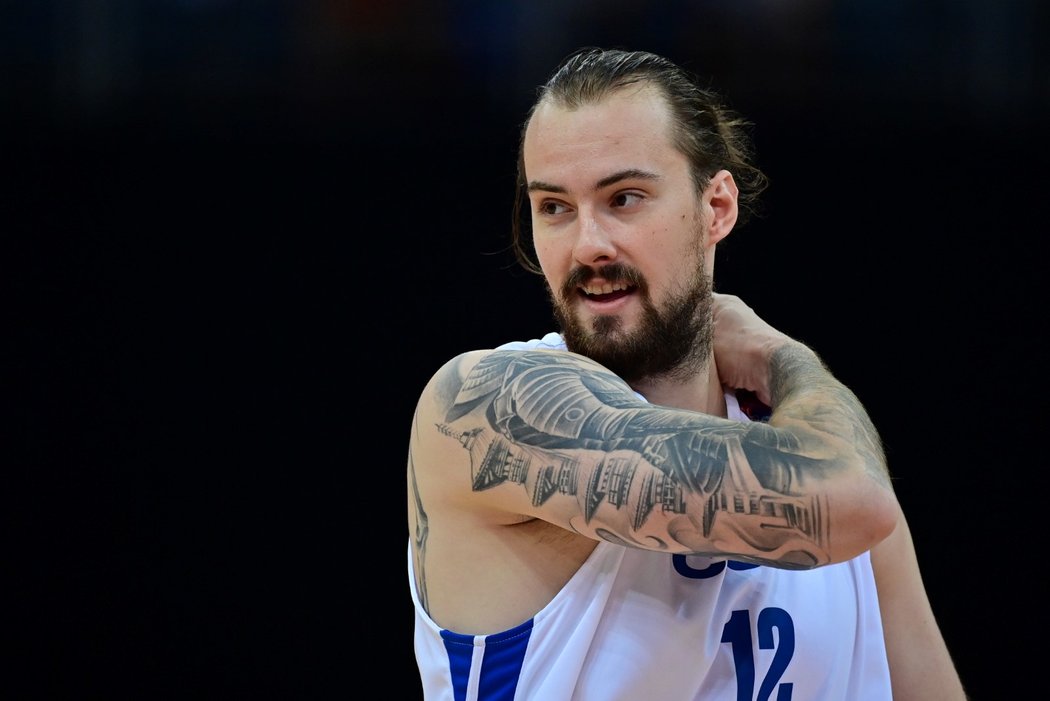 Ondřej Balvín během skupinového duelu na EuroBasketu