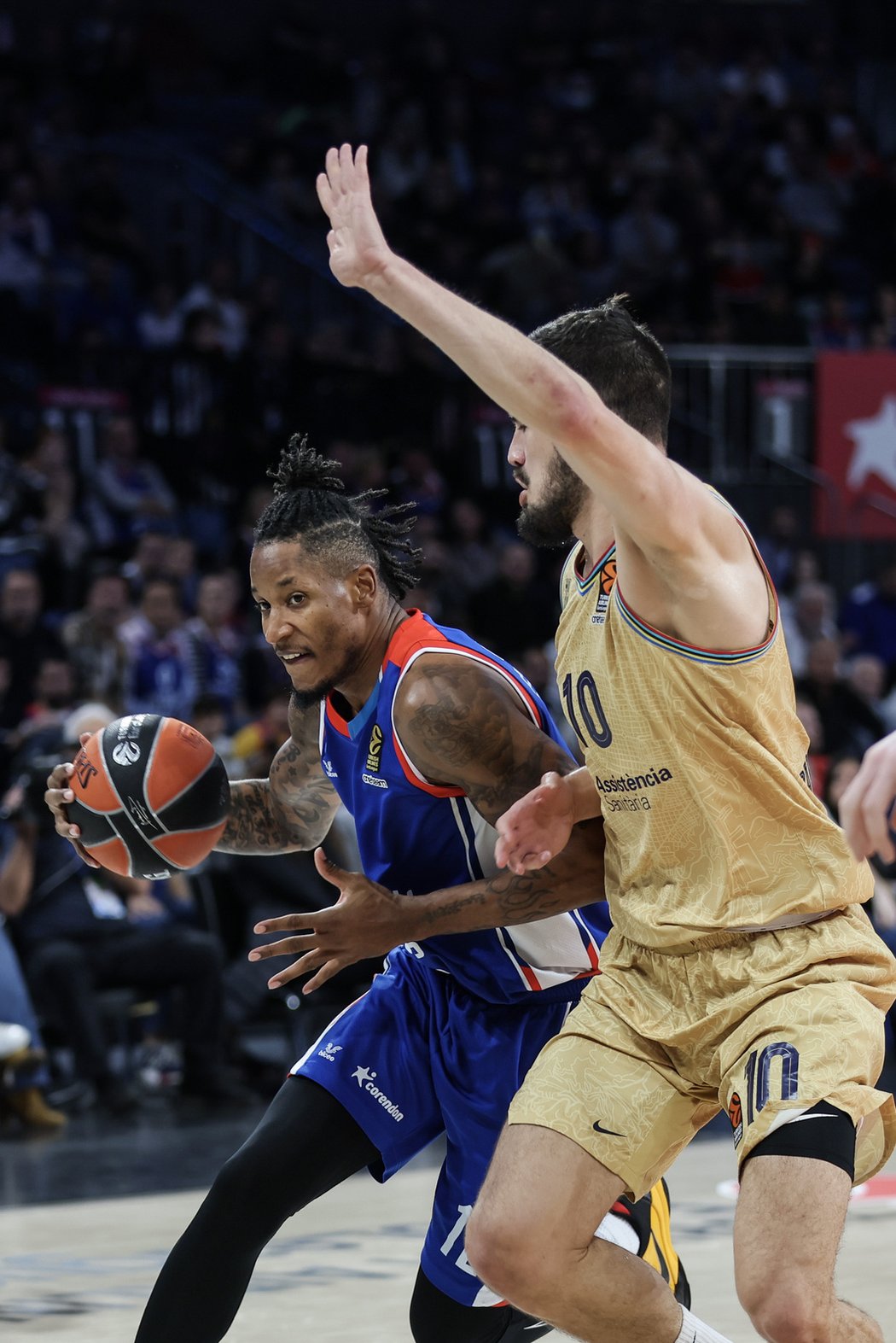 Basketbalisté Barcelony nedokázali vytěžit dobrý vstup do euroligového klání