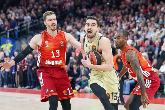 Satoranský nejlepším střelcem Barcelony v Mnichově. Přijde trenérský mág? Satoranský nejlepším střelcem Barcelony v Mnichově. Přijde trenérský mág?