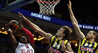 Veselý začal Euroligu vítězně. Fenerbahce porazilo Milán 77:74