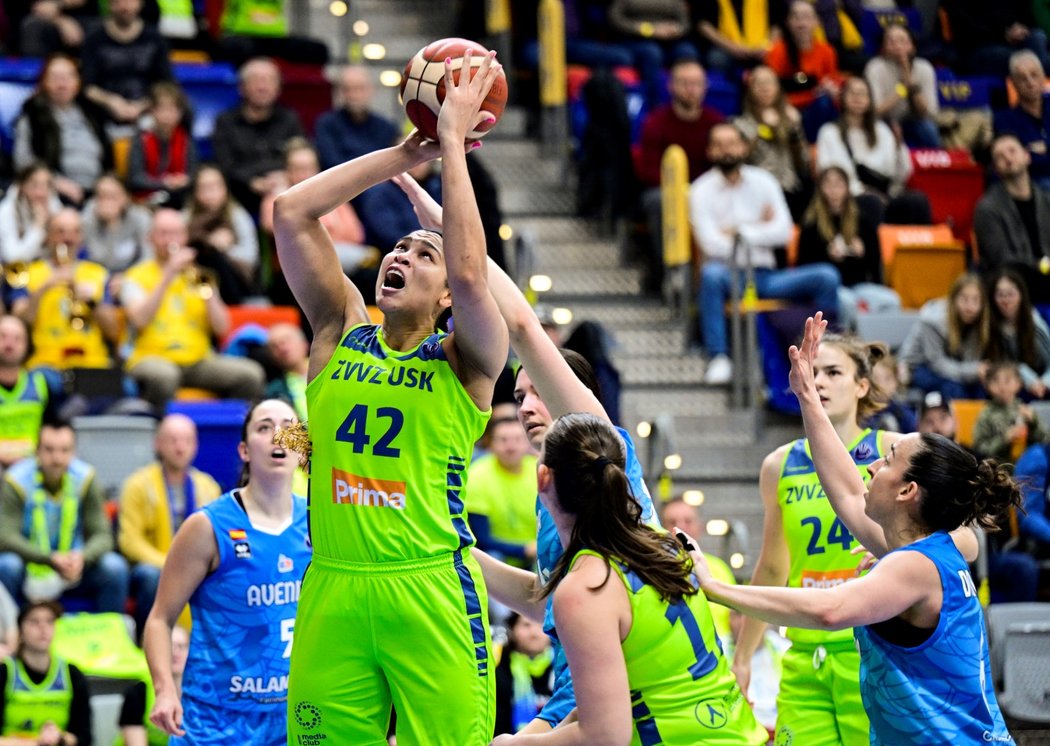 Basketbalistky USK v prvním čtvrtfinále Euroligy přehrály Salamanku
