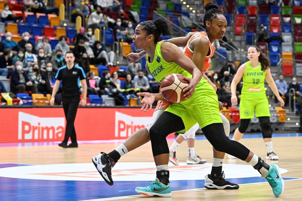 Basketbalistky USK v prvním utkání o Final Four po obratu těsně zdolaly Schio