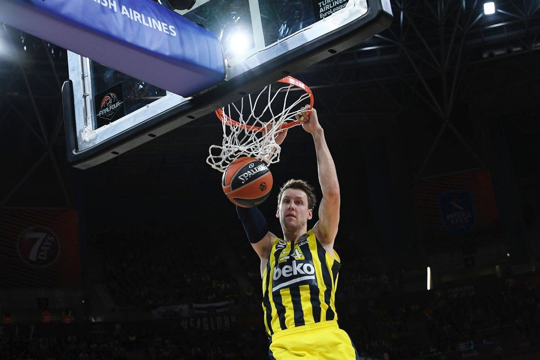 Český basketbalista Jan Veselý.