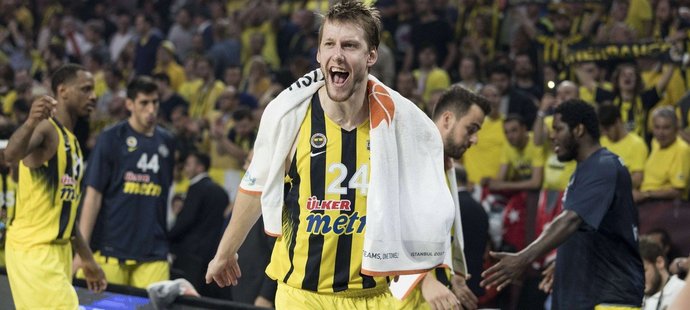 Český basketbalista Jan Veselý se rozpovídal o angažmá ve Fenerbahce Istanbul