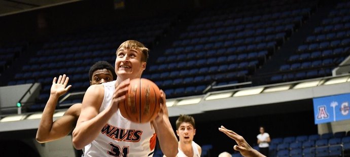 Jan Zídek, nejmladší ze slavného basketbalového klanu