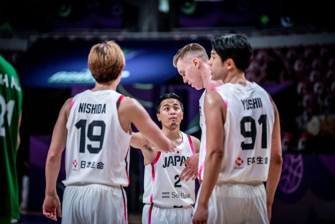 Zajímavosti kvalifikace MS: maličký Japonec nebo megatalent ve skupině Čechů Zajímavosti kvalifikace MS: maličký Japonec nebo megatalent ve skupině Čechů