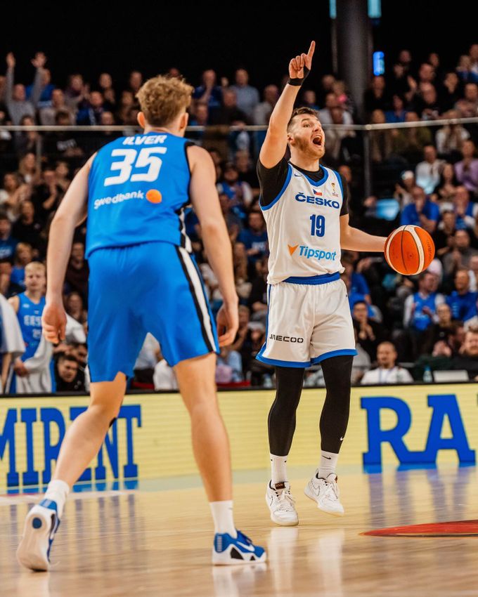 Basketbalisté uspěli v kvalifikaci podruhé, skolili Estonsko. Zazářil Satoranský Basketbalisté uspěli v kvalifikaci podruhé, skolili Estonsko. Zazářil Satoranský