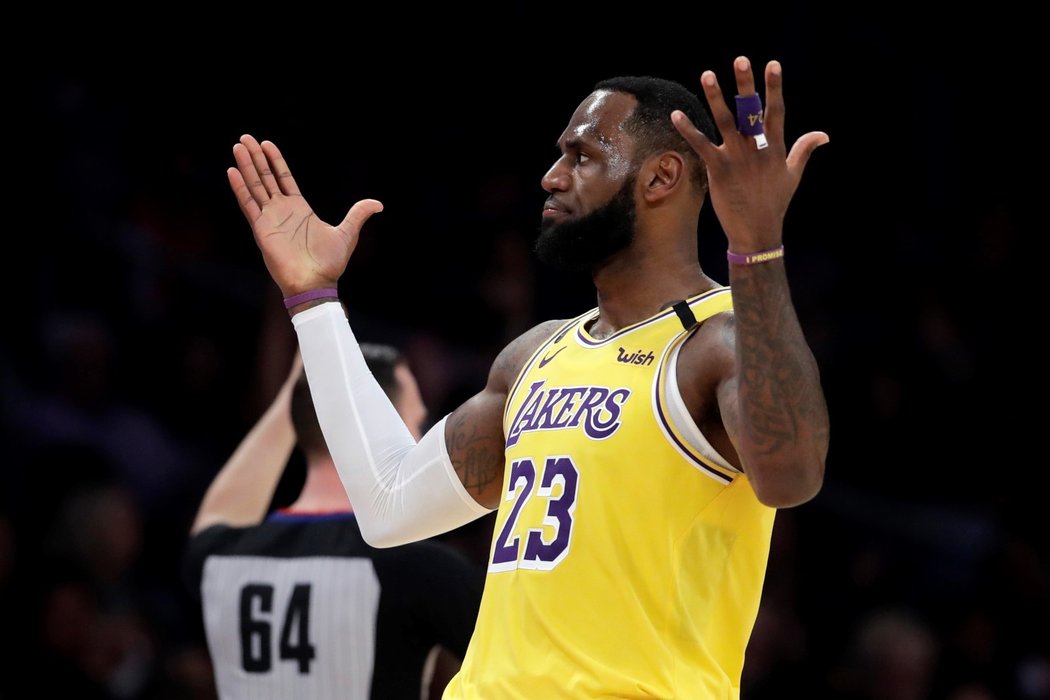 LeBron James slova amerického fotbalisty nechápe a tvrdě se do něj opřel