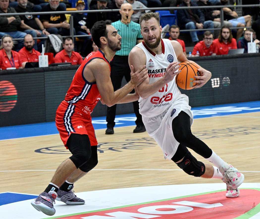 Basketbalisté Nymburka s novými trenéry napotřetí uspěli v Lize mistrů, zdolali turecký Bahcesehir