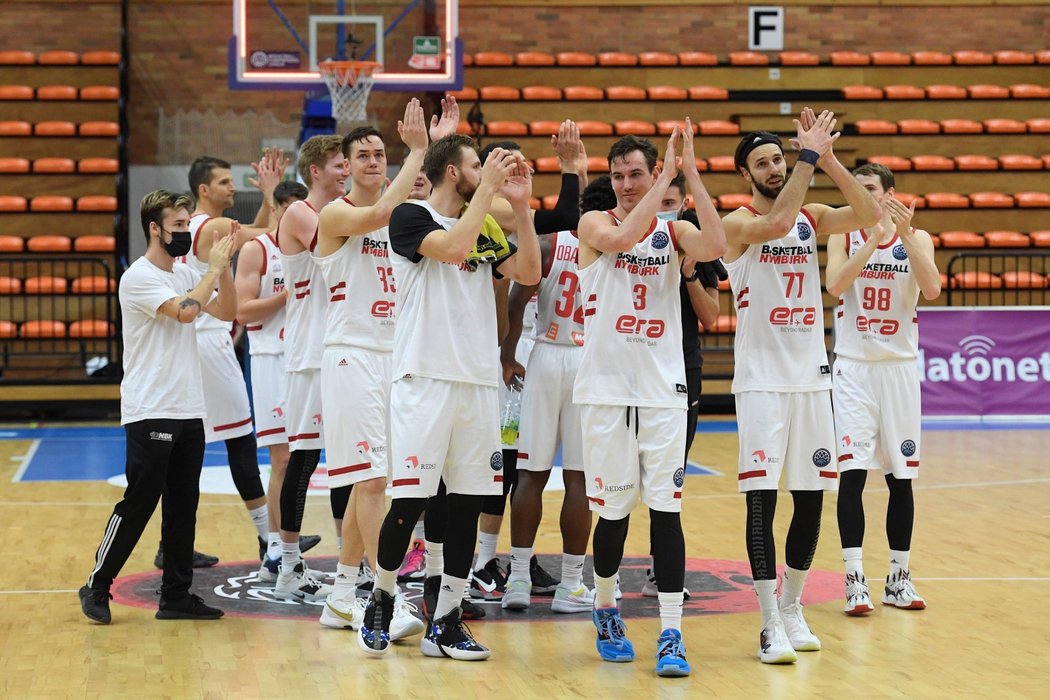 Nymburští basketbalisté v Lize mistrů rozdrtili Dijon a jsou blízko postupu