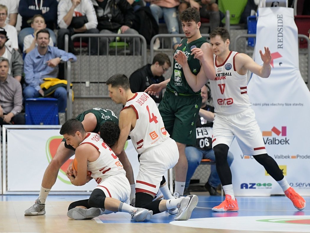 Basketbalisté Nymburka v osmifinále Ligy mistrů proti Bandirmě