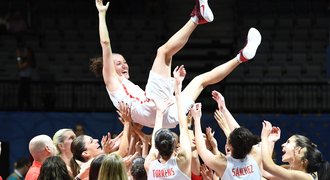 Třináct NEJ z ME basketbalistek v Česku: Loučící se legendy i 5 700 dětí