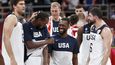 Američtí basketbalisté slaví výhru nad Polskem v zápase o sedmé místo na MS