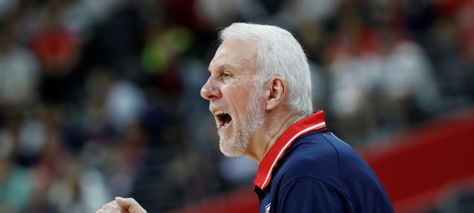 Kouč USA Gregg Popovich se marně snažil vyburcovat své svěřence.