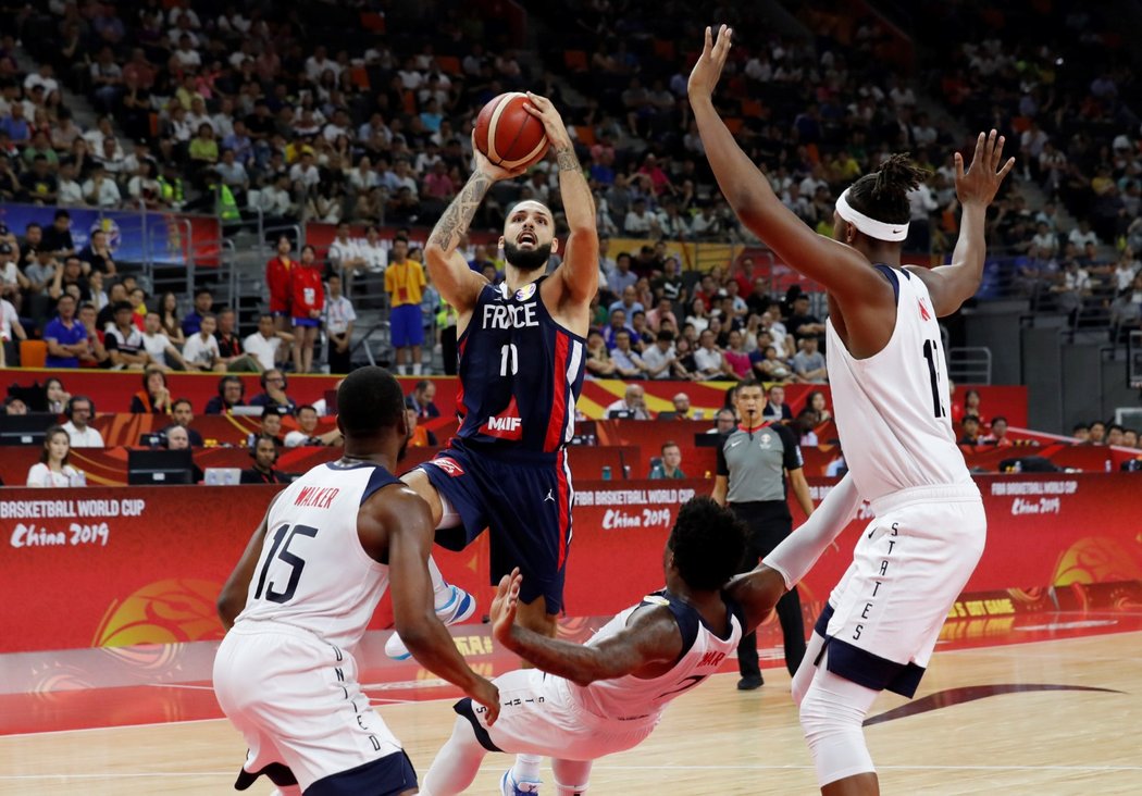 Basketbalisté Francie ve čtvrtfinále fantasticky porazili favority z USA