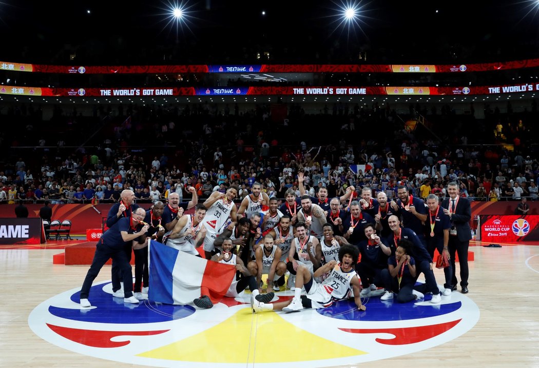 Basketbalisté Francie předvedli v zápase o 3. místo na MS v Číně proti Austrálii skvělý obrat. Ačkoliv prohrávali o 15 bodů, dokázali vybojovat bronzové medaile