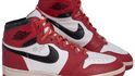 Basketbalové boty Michaela Jordana se loni vydražily za více než půl milionu dolarů.