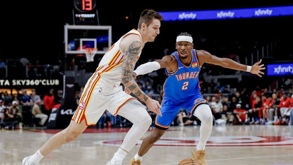 Český basketbalista Vít Krejčí v dresu Atlanta Hawks NBA