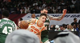 Krejčí naskočil a skóroval trojku. Poprvé v historii NBA hrály všechny týmy