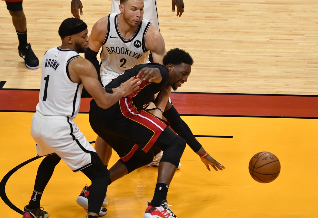 Bam Adebayo rozhodl v poslední sekundě zápas s Brooklynem