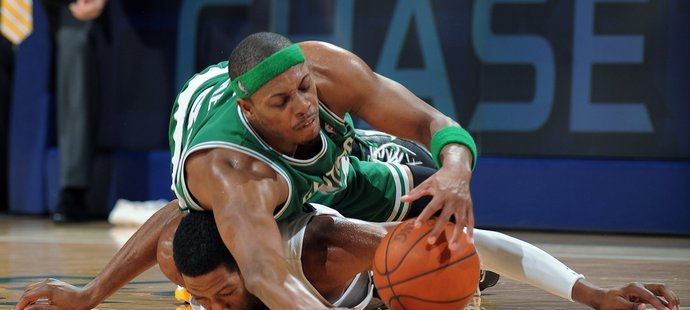 Opora Bostonu Celtics Paul Pierce.