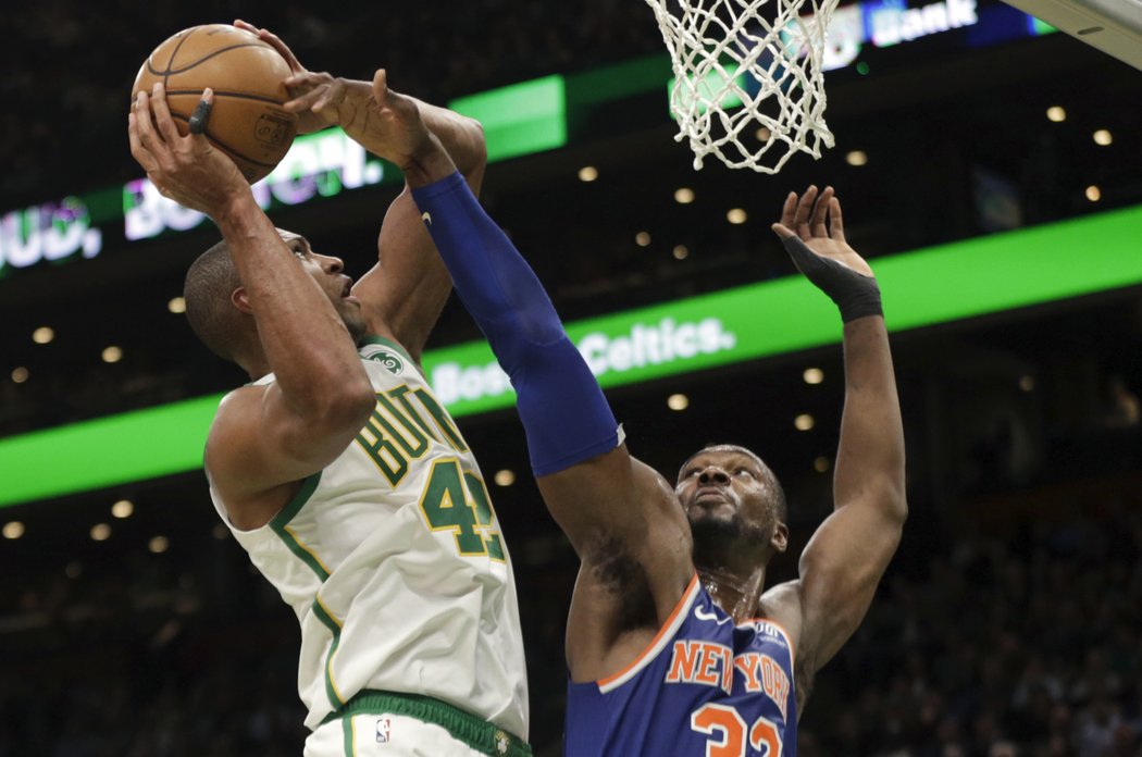 Basketbalisté Bostonu v NBA porazili 128:100 New York Knicks a připsali si čtvrté vítězství za sebou.