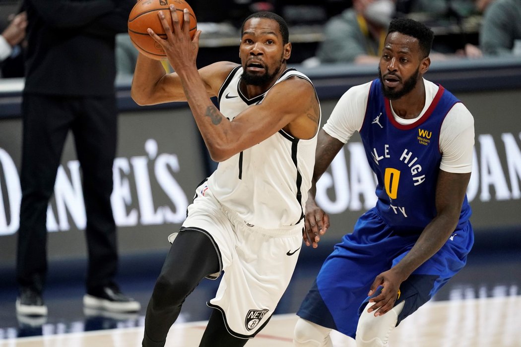 Kevin Durant byl hlavním tahounem Brooklynu při výhře nad Denverem