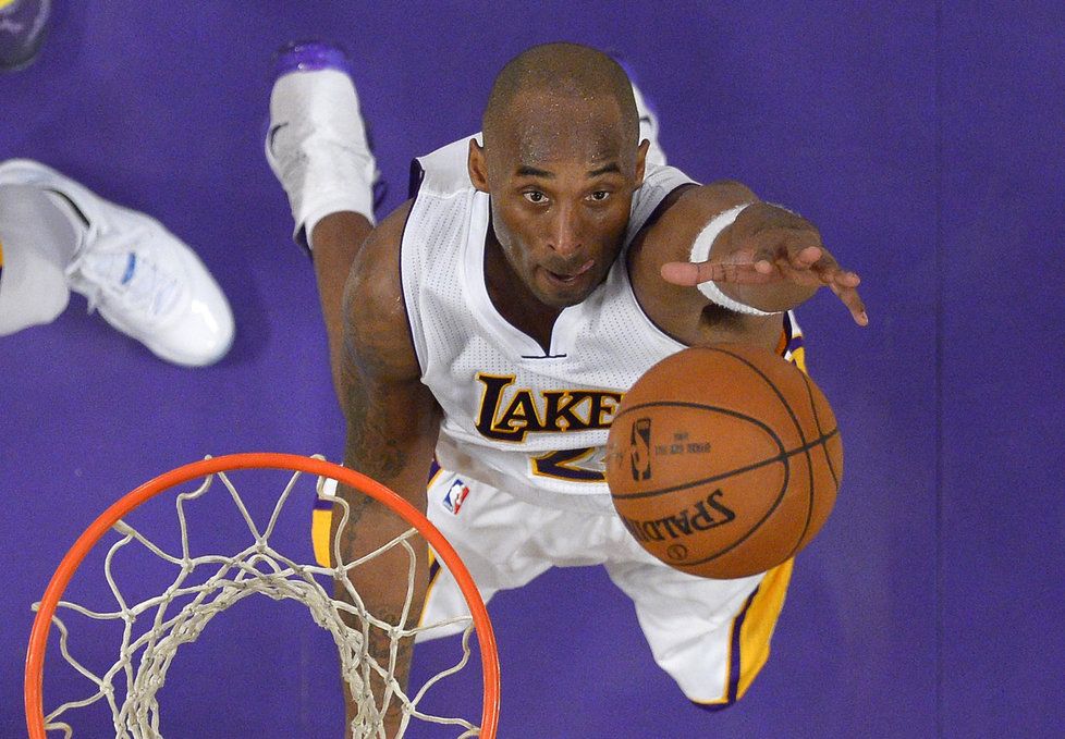 Třetí nejlepší střelec historie NBA Kobe Bryant po sezoně ukončí kariéru.