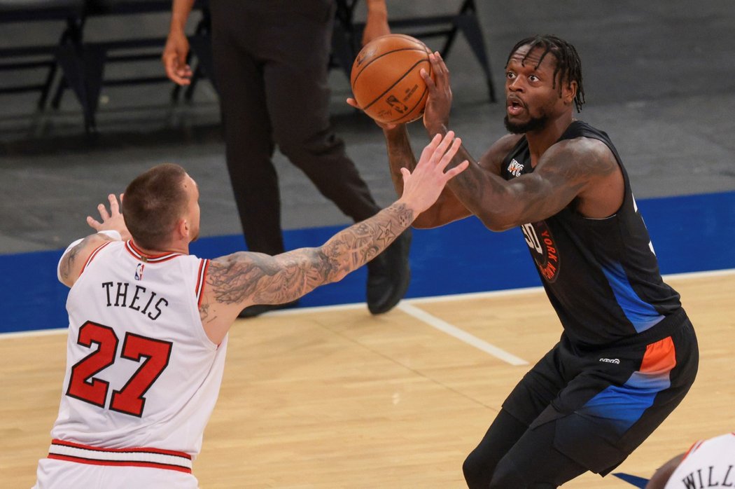 Basketbalisté Chicaga podlehli NY Knicks a play off se jim vzdaluje