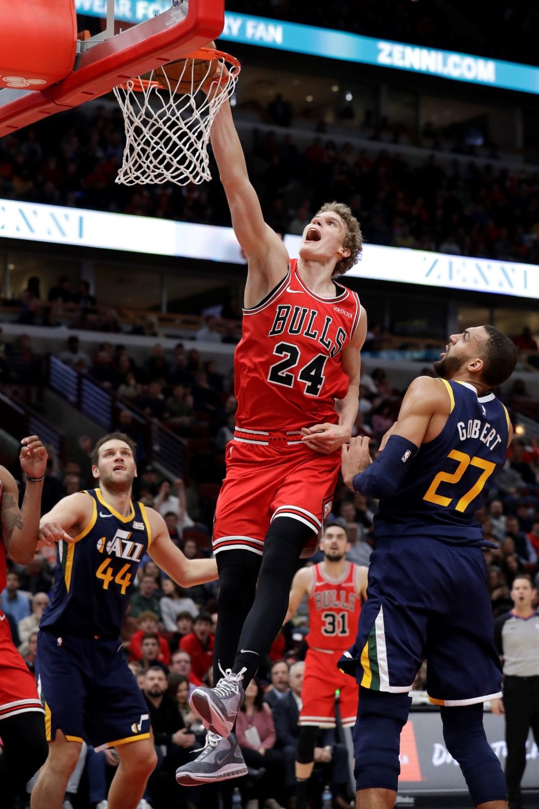 Basketbalisté Chicaga Bulls podlehli na domácí palubovce Utahu 98:102