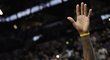 LeBron James děkuje fanouškům poté, co dosáhl na metu 30 tisíc bodů